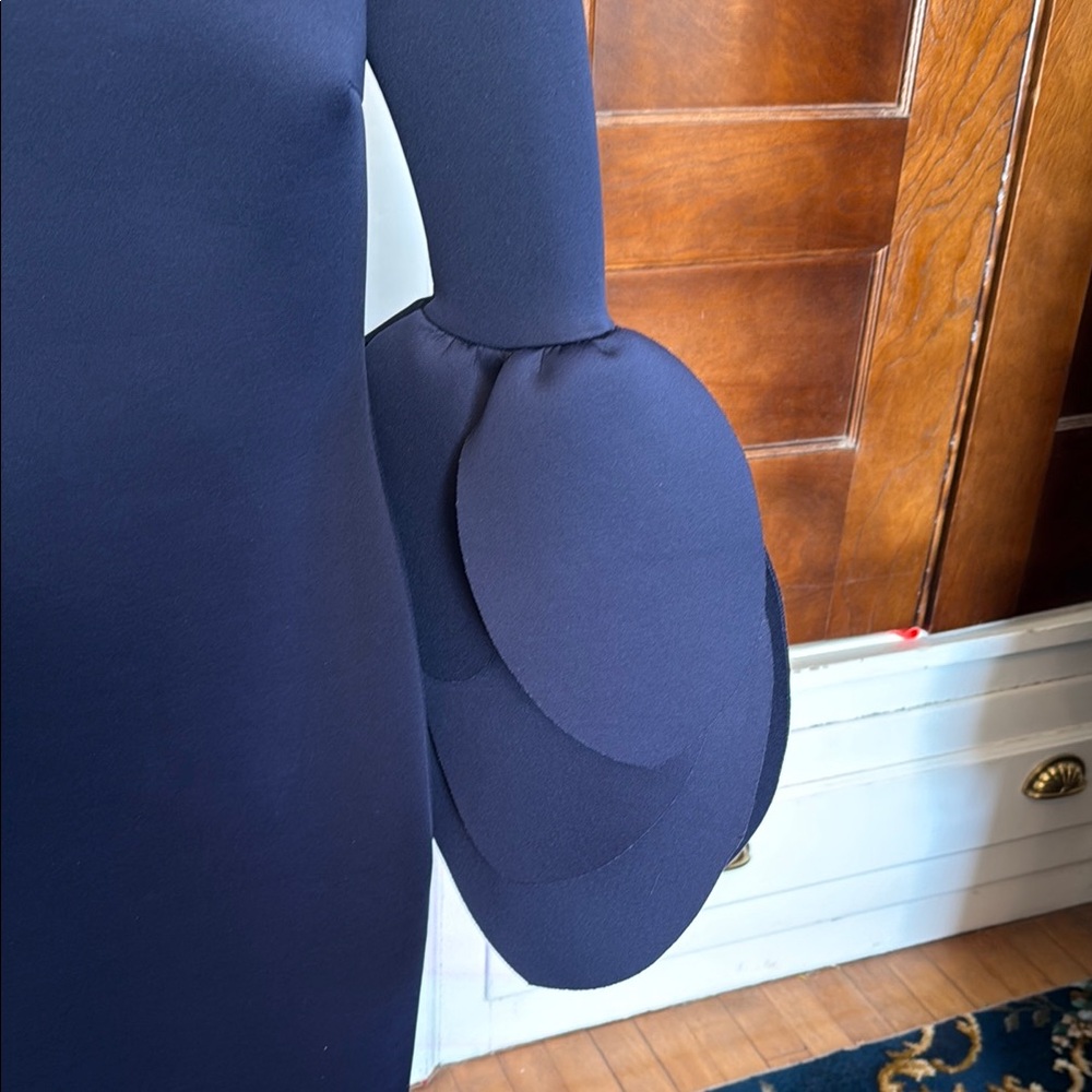 Elegant Navy Blue Dress with Unique Sleeve Design - Picture 3 of 4